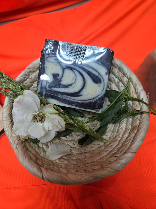 Activated charcoal and lavender 3 ct